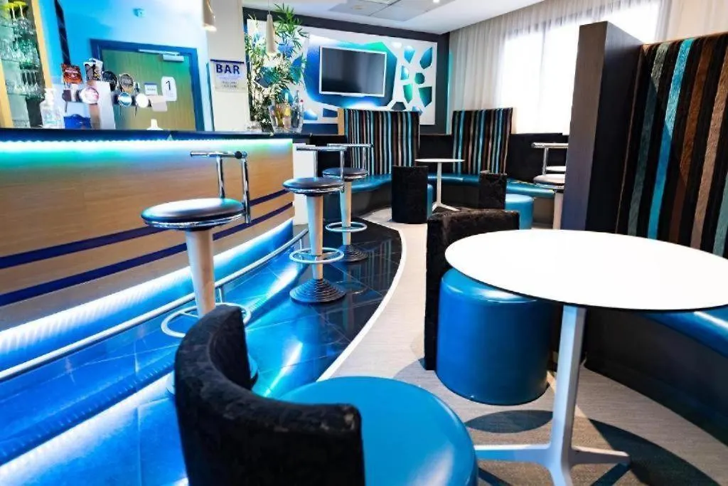 Chatillon-Vieux Bourg Citea Express Dayuse - Suite 3 Pieces -- 25 Min Paris Montparnasse -- 15 Min Velizy -- - Formule Temps Partage Bed & Breakfast
